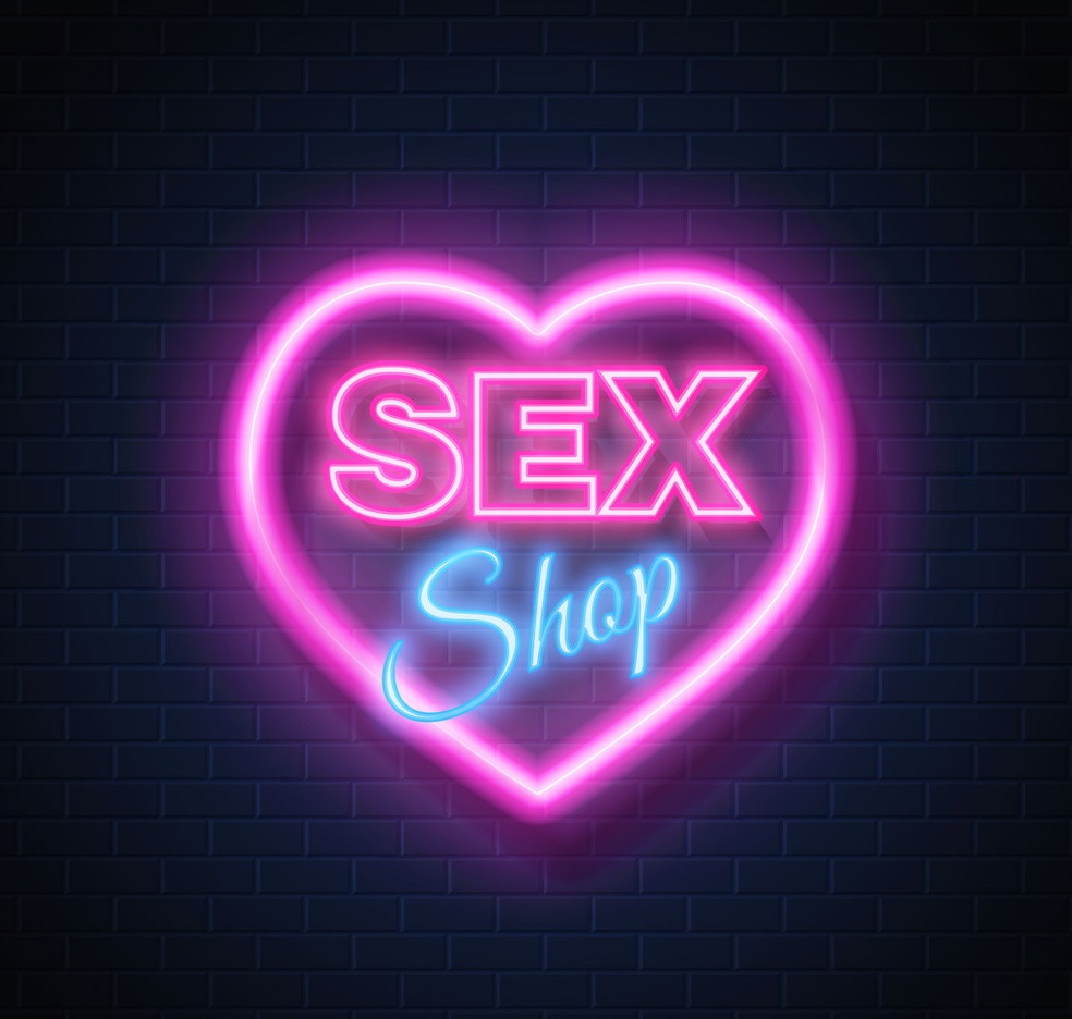 Você está visualizando atualmente Por que escolher um sex shop online para comprar seus produtos?