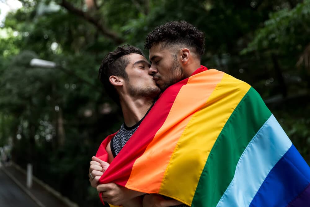 Clube Sex Shop Gay: O preconceito na era moderna.